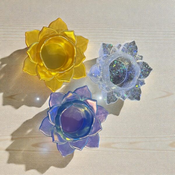 Lotus Tea Candle Holder - Resin